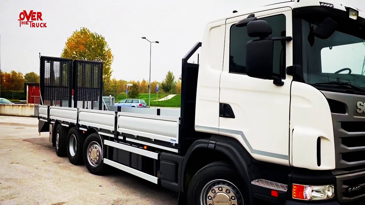 Scania G440 8X2 quattro assi stradale allestito a carrellone con rampe idrauliche e verricello