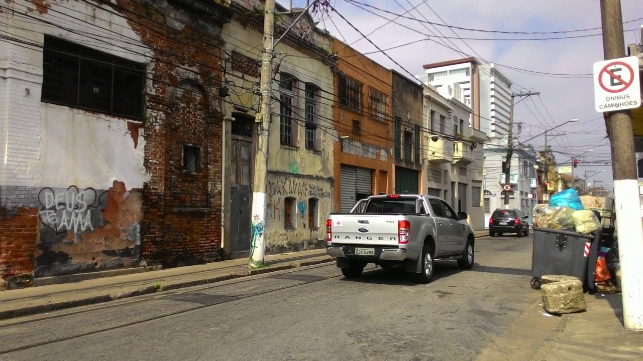 A vida em um cortiço do Centro Histórico de Santos/SP