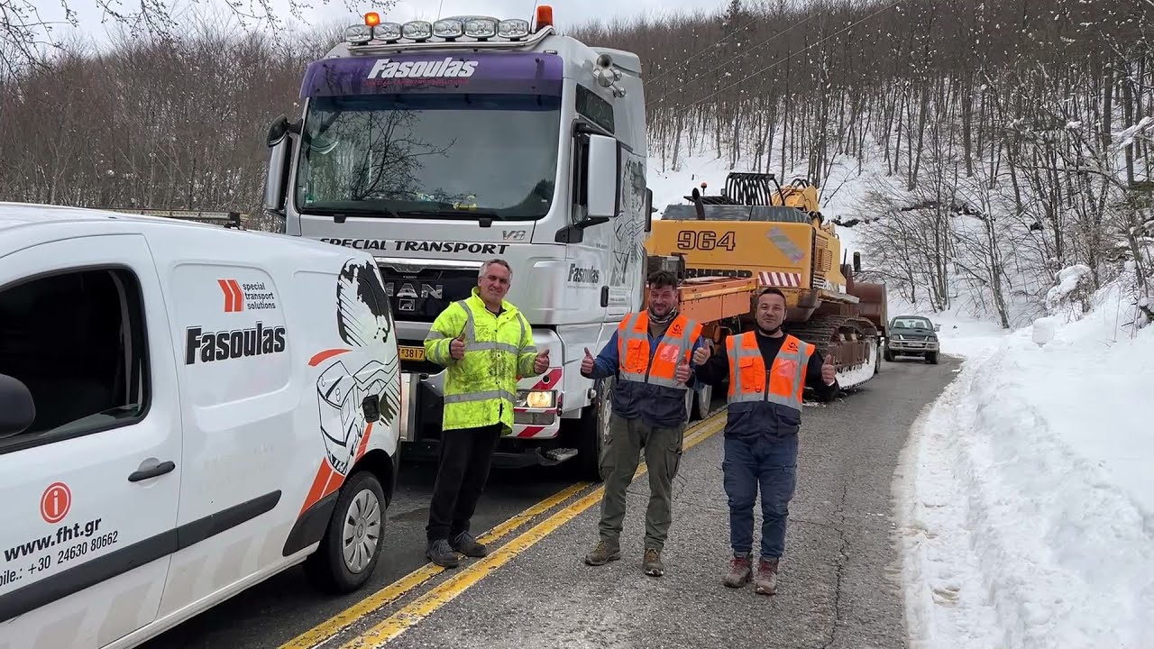 Having Fun Transporting The Liebherr 964 Excavator In The Snow - Fasoulas Heavy Transports