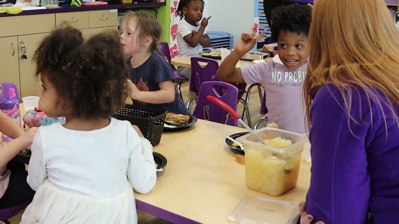 How To Practice Family-Style Dining in a Preschool Classroom: Juniors and Seniors