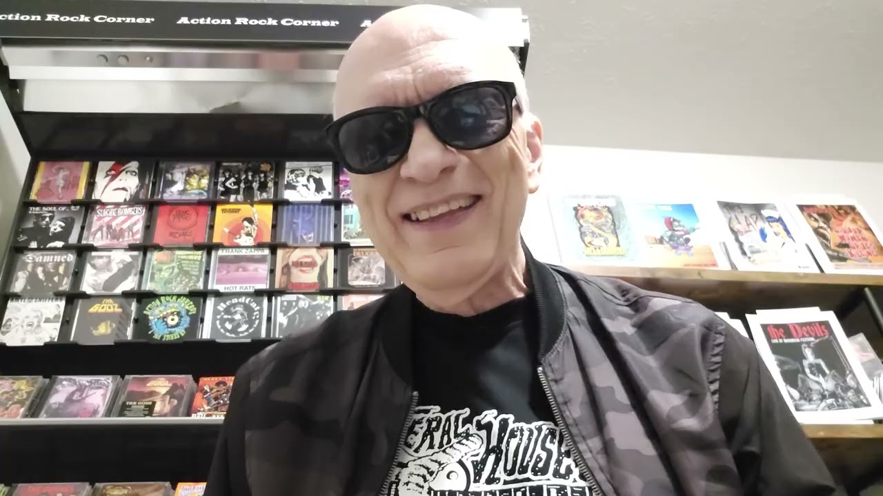 Thee Headcoats  ... The Sherlock Holmes Rhythm  'n' Beat Vernacular review #garagerock #garagepunk 