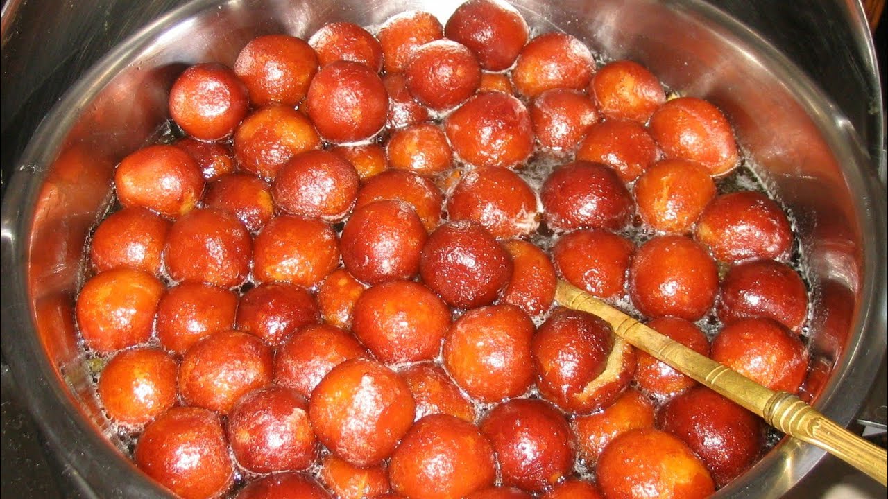 Soft & Juicy Gulab Jamun Recipe | Ghar Par Perfect Halwai Style Gulab Jamun Kaise Banaye