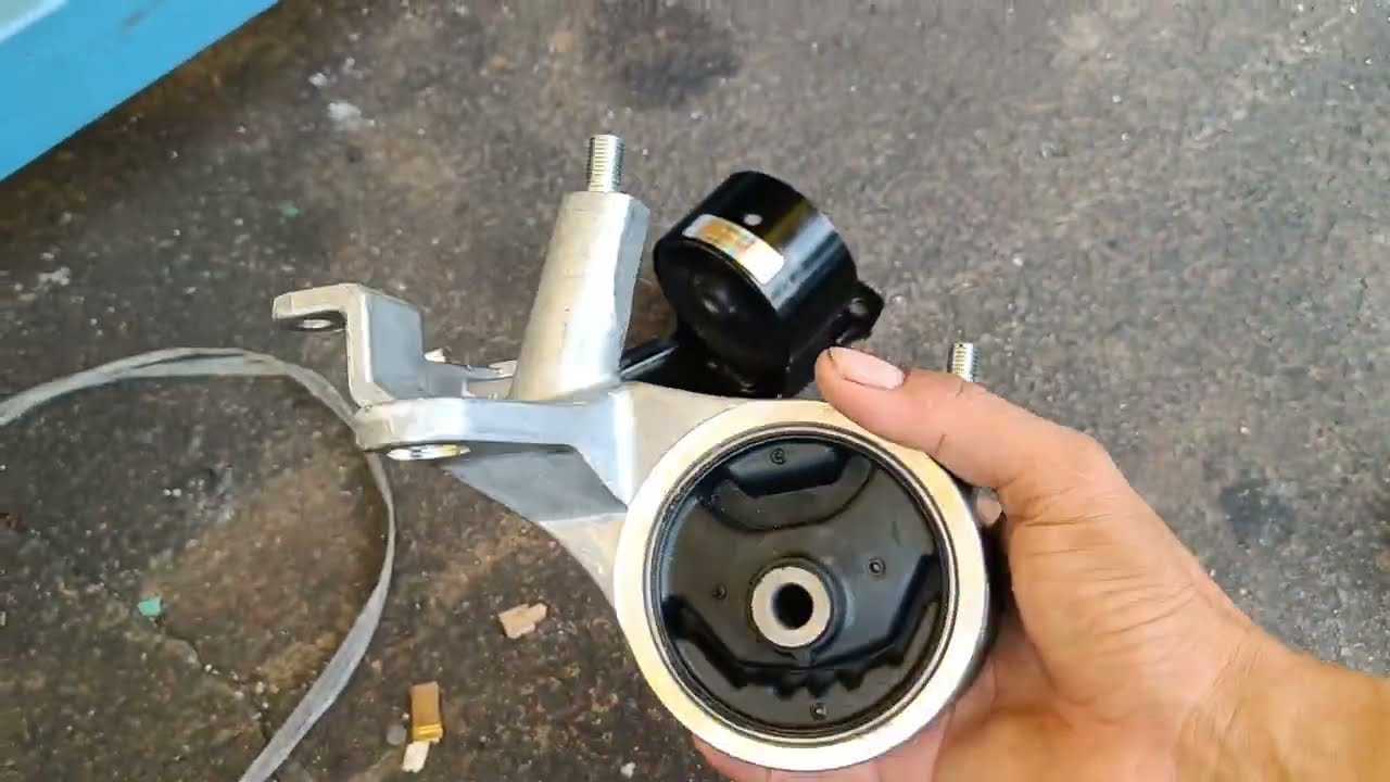 Highlight cara tukar engine mounting perodua kelisa #dailyvlog #mechanic #automobile #car