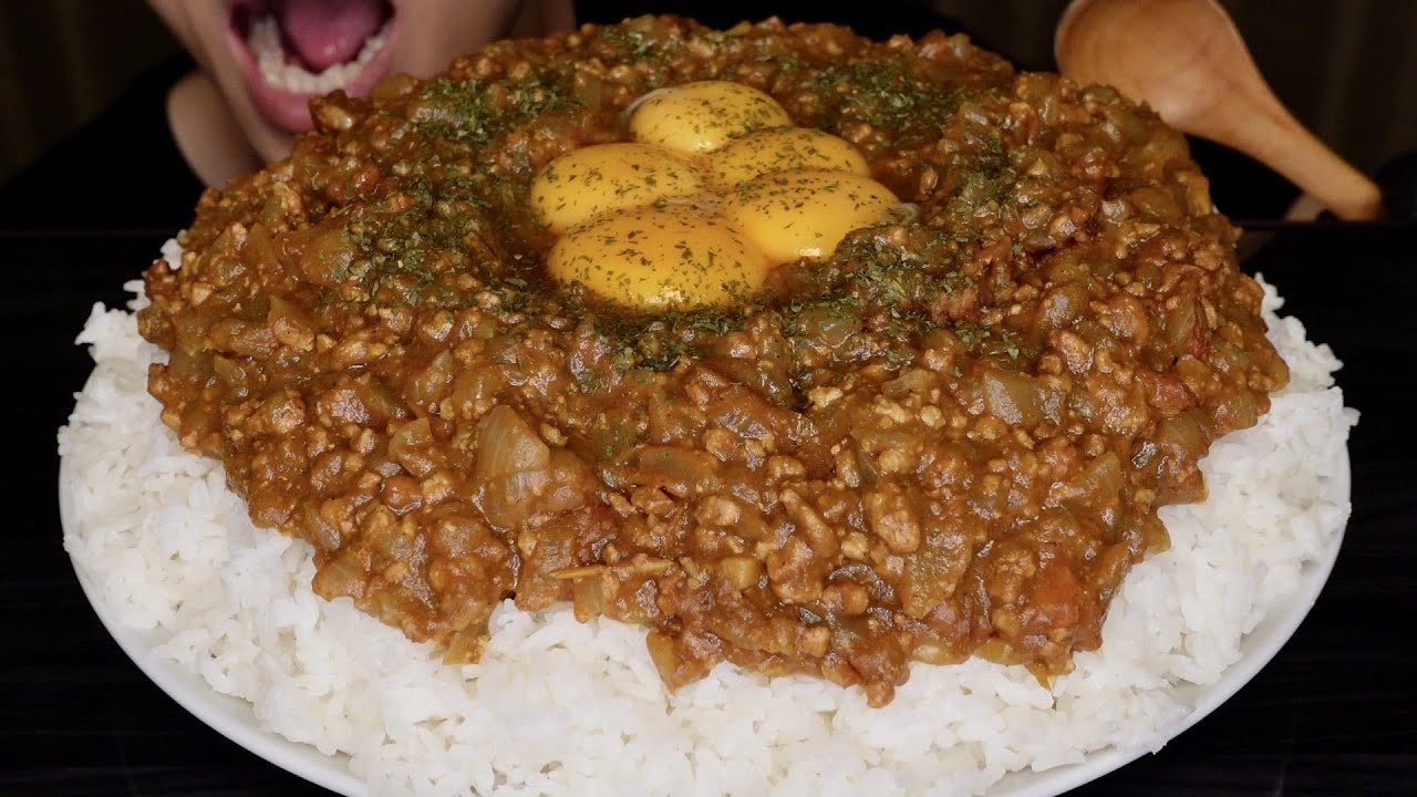 【ASMR /咀嚼音】米４合ドライカレー８人前Dry curry for 8 people드라이 카레 8인분【大食い/Eating sounds】