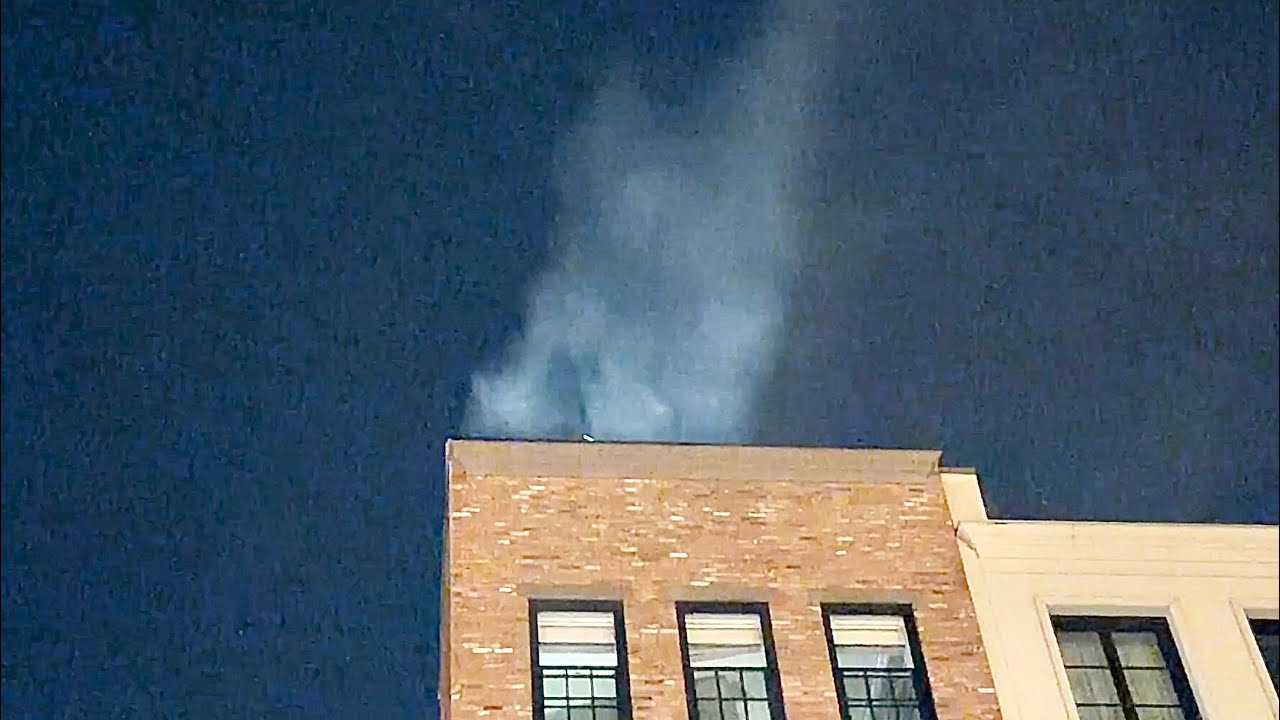 FDNY BOX 1133 ~ FDNY OPERATING AT 2ND ALARM FIRE IN MULTI-MILLON DOLLAR BROWNSTONE ON E. 82ND STREET