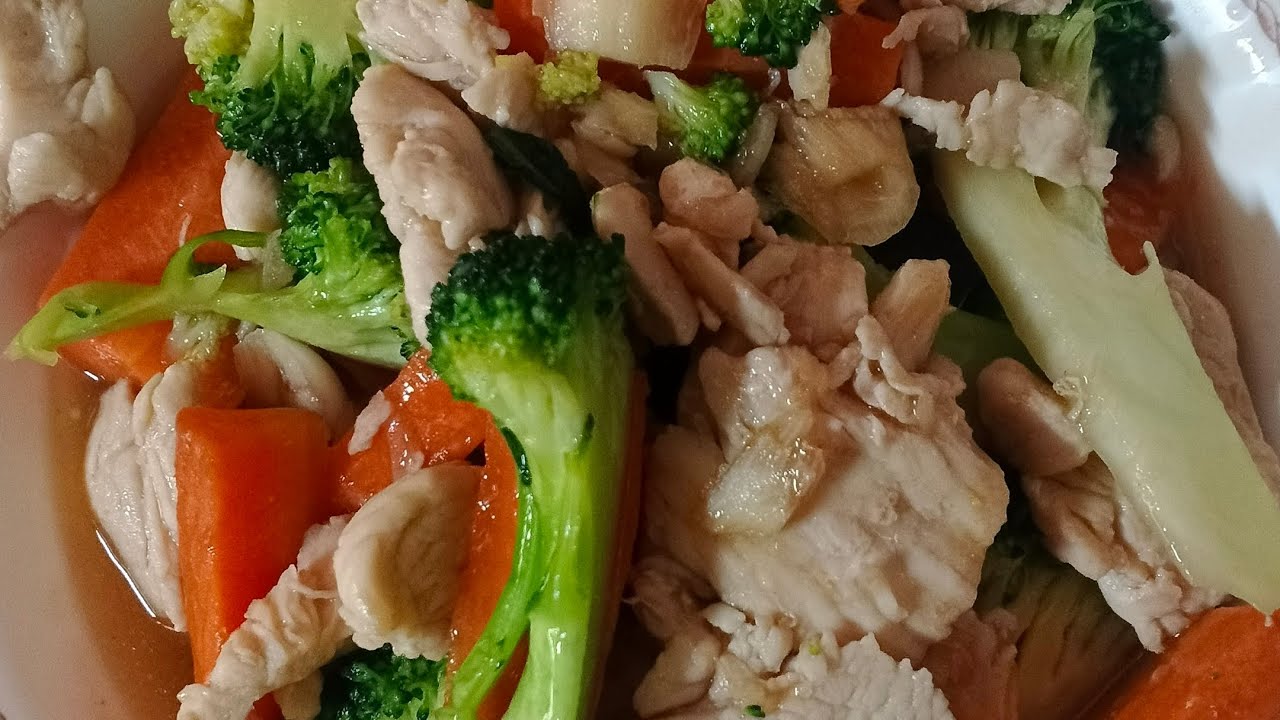 ผัดบล็อคโคลี่ใส่ไก่ #กับข้าวบ้านๆทำง่ายๆ #thaifood #cooking #food 