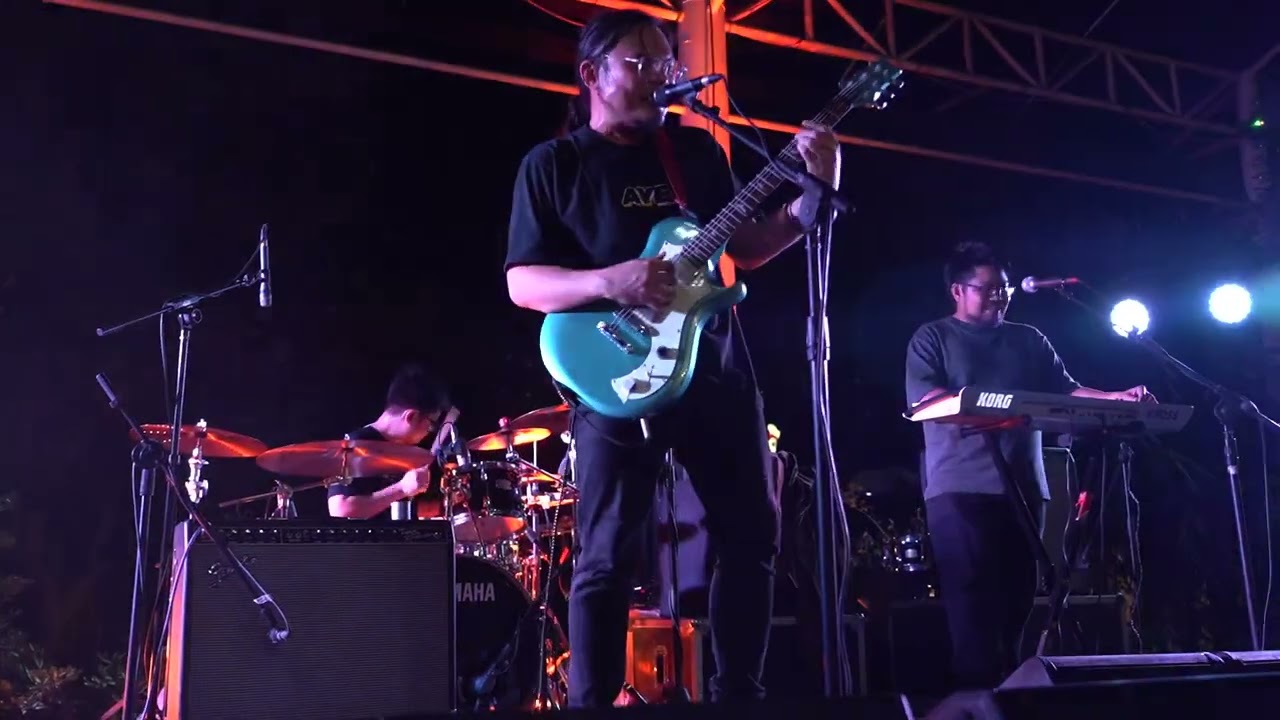 Autotelic - languy  live short clip