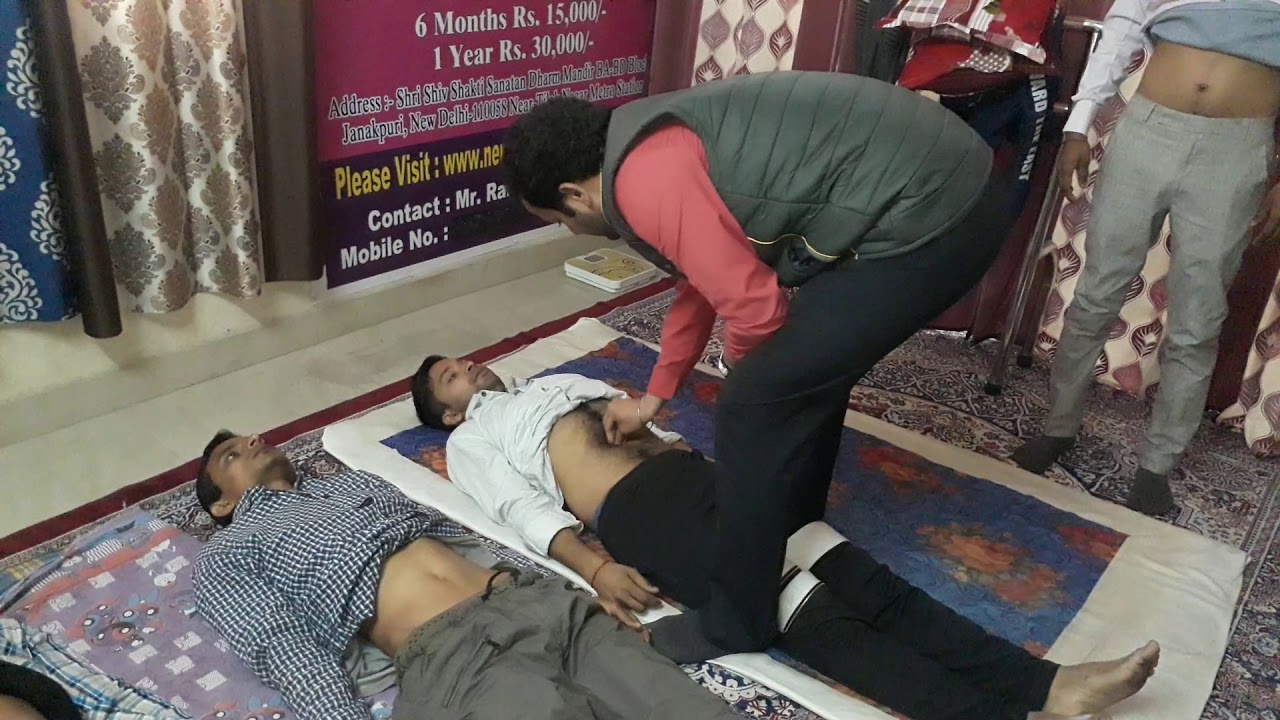 ऊपर चढ़ी हुई धरन को कैसे ठीक करे और बहुत शानदार तरीका से ठीक करें। Navel setting by Neurotherapy