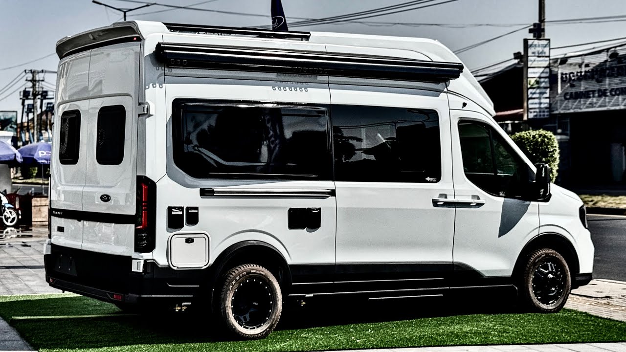 Zupełnie nowy Ford Transit City 2026 &ndash; luksusowy van w szczeg&oacute;łach Rodzinny VIP |