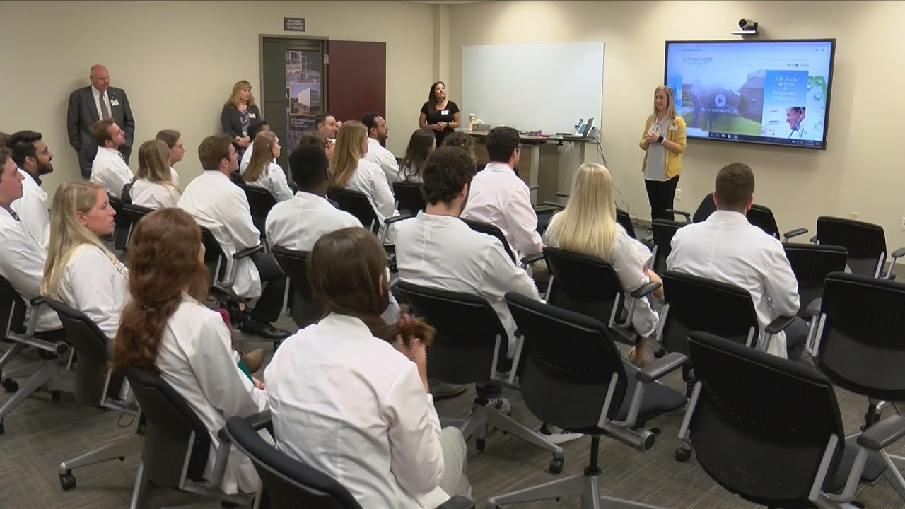 Missouri University medical students tour Springfield campus