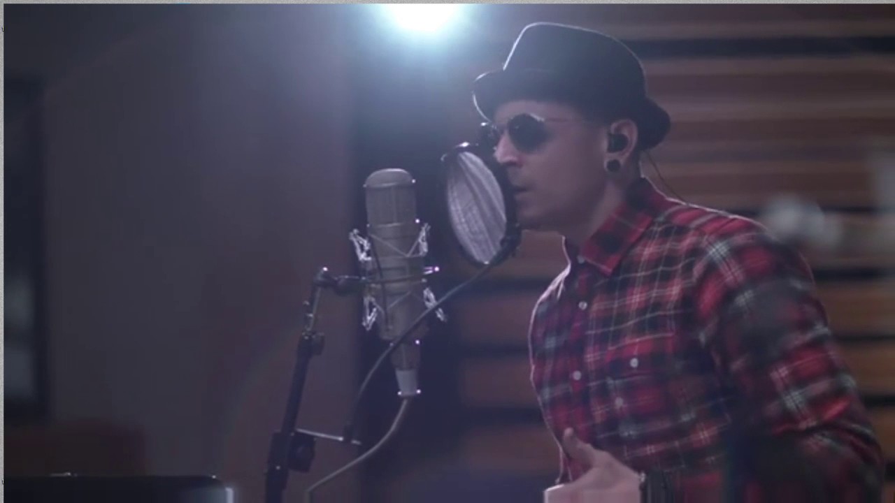 Linkin Park - Crawling Piano Version (Facebook Live session) #LP17