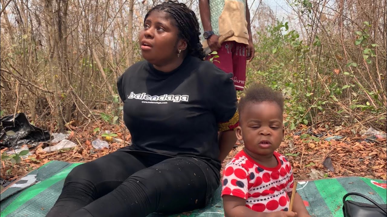 SAVE THE CHILD . BOARDING SCHOOL GIRLS SAVED MOTHER AND CHILD FROM THE HANDS OF HER EX BOYFRIEND 