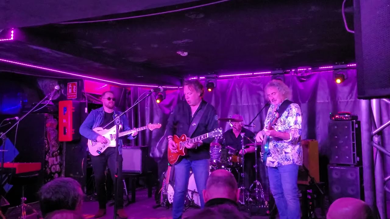 Green River - CCR tribute