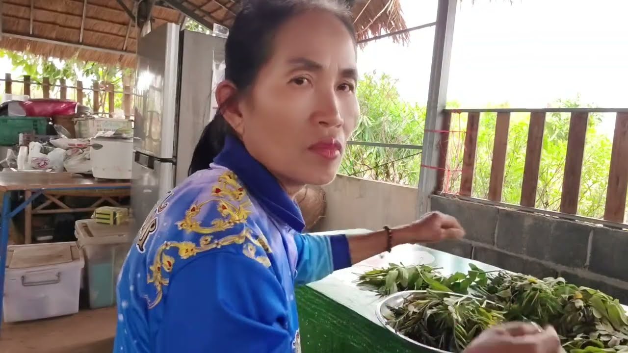 ตุ้มโฮมมื้อเที่ยง  สูตรรับต้มขี้เหล็กจืดไว
