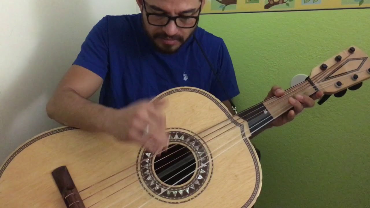 El Cantar De Un Guitarron