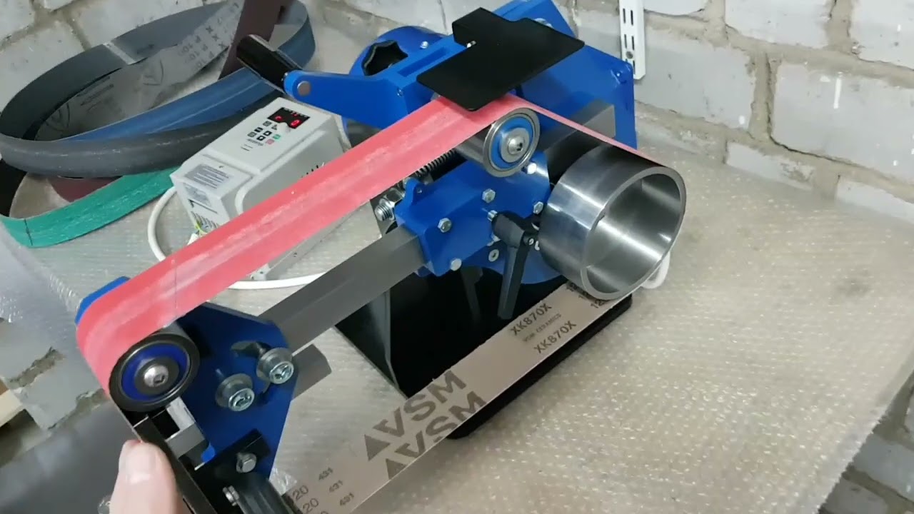 Bandschleifer für Schleifbänder 1000mm bis 1250mm.