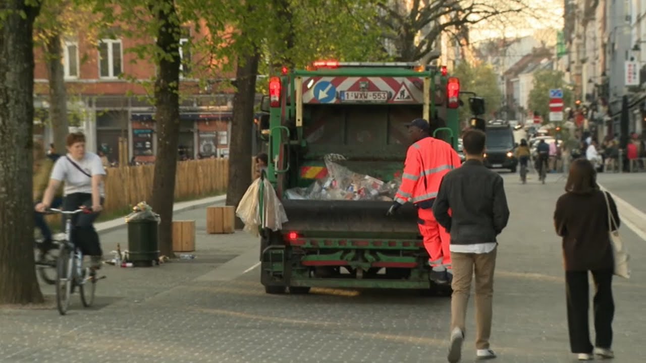La commune d’Ixelles renforce les tournées de son service propreté