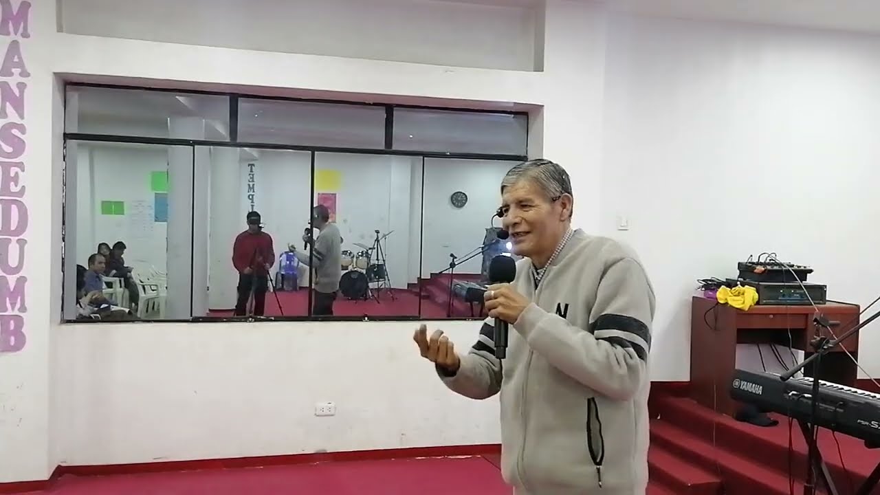 NACIMIENTO DE DIOS FUERTE