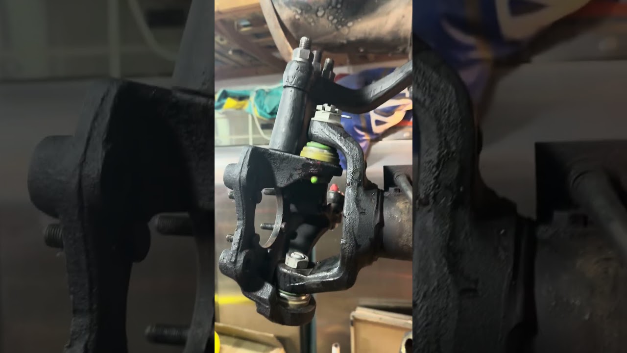 1st Gen Ram Rough Country 4in Lift and Conical Washers on the Steering Knuckle