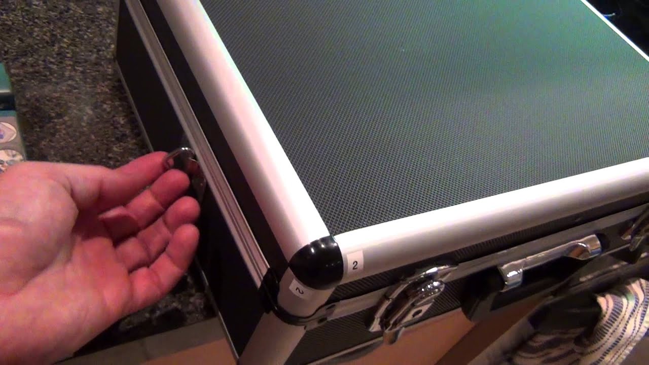 Harbor Freight aluminum case improvement with Sugru - Part 1