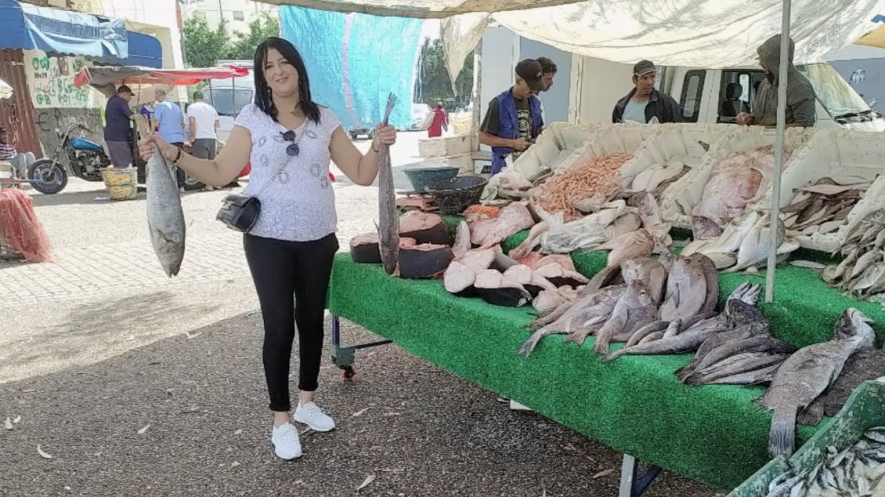 جولة رائعة وممتعة عند بائع السمك رشيد في حي البطحاء ريڤييرا درب غلف أثمنة جد مناسبة وجودة عالية#سمك❤