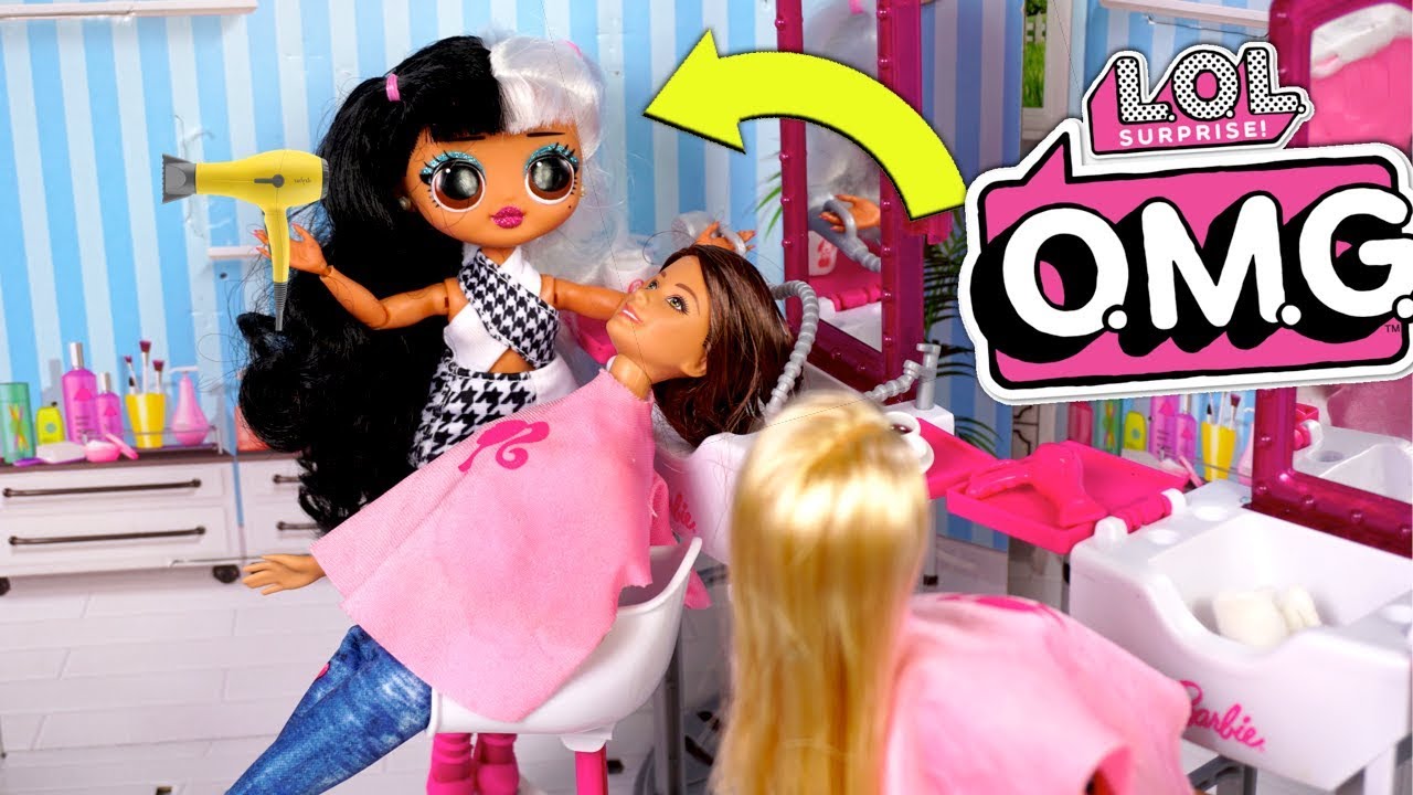LOL Doll First Day of Work in The Barbie Hair Salon -  LOL Dollie Family Video