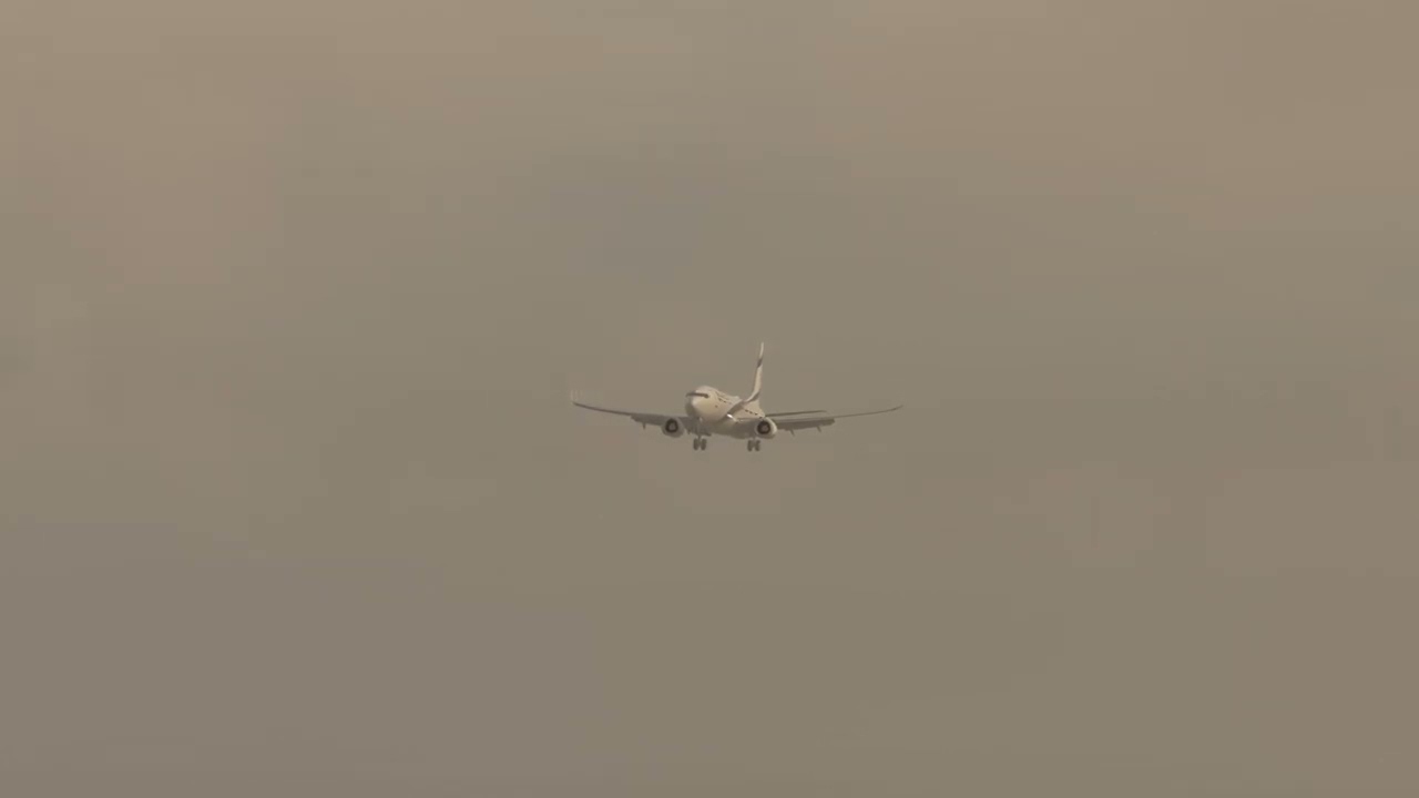 Landing at Tel Aviv with ELAL'S Boeing 737-900