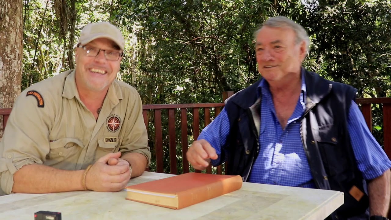 The Bush Tucker Man - Les Hiddins