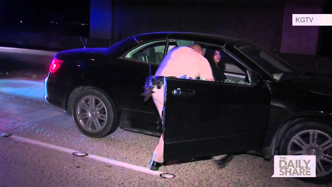 Woman passed out on the highway rescued by policeman