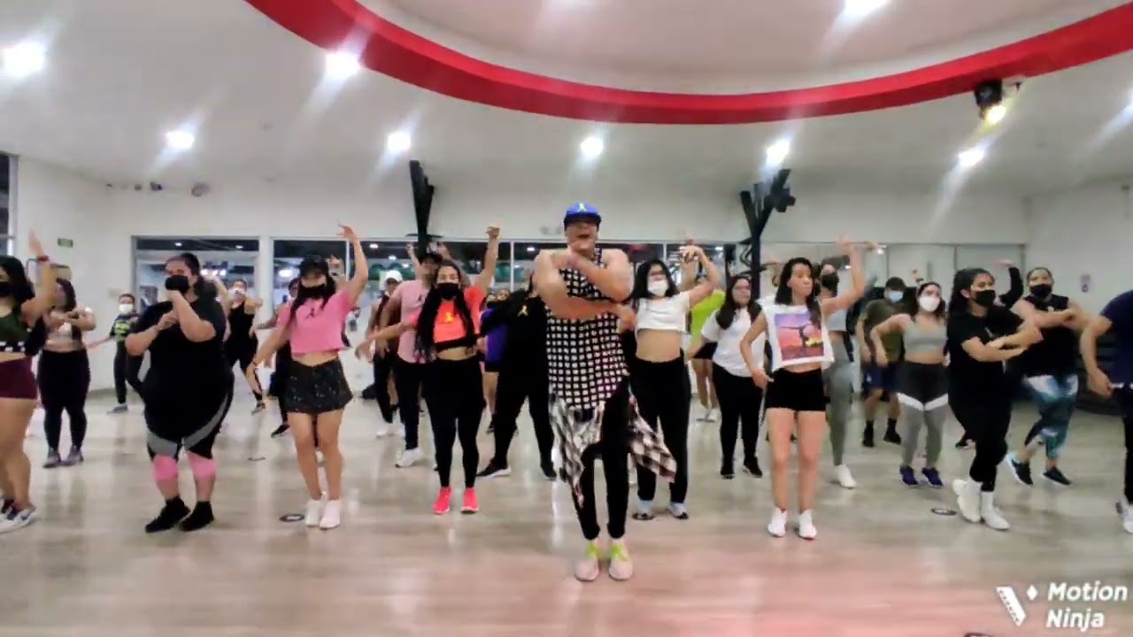BAILA CON ALEX - FUERA DEL MERCADO - DANNY OCEAN 🔥🔥🔥🔥🇪🇨🇪🇨🇪🇨