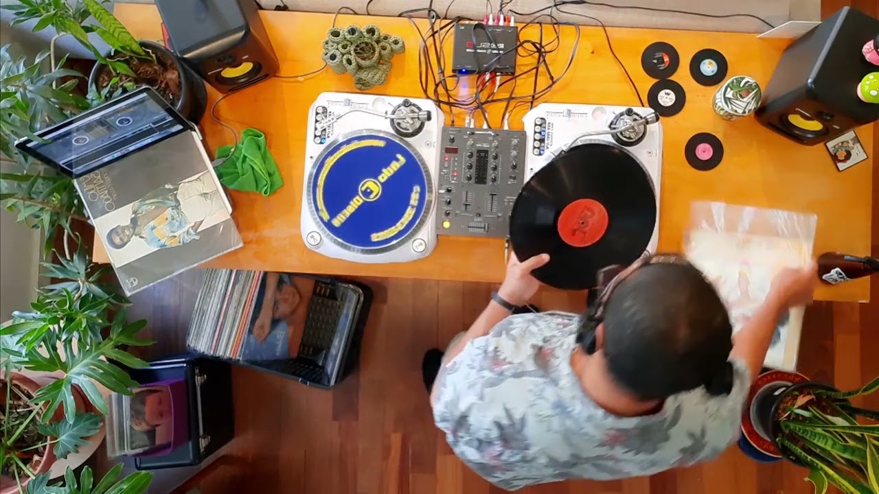 Dj Tiago Rodrigues - Set de Música Brasileira - Só vinil (Brazilian Groove)