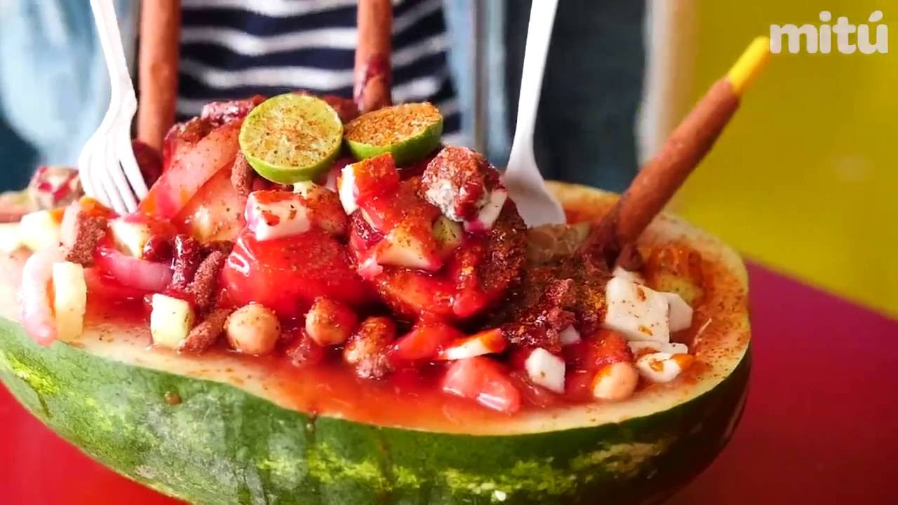 SANDIA LOCA | Latinos Don't Do Basic Snacks | mit&uacute;