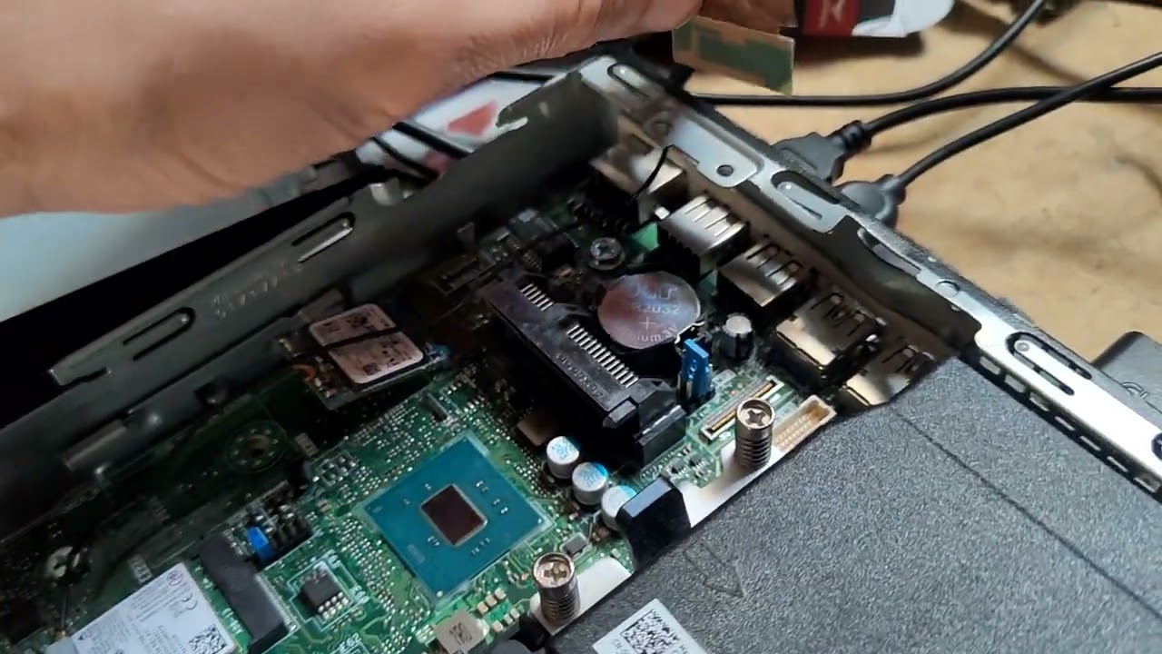 Setting up a Dell Optiplex 3050 Mini - undervolting, power adapter and WiFi issues