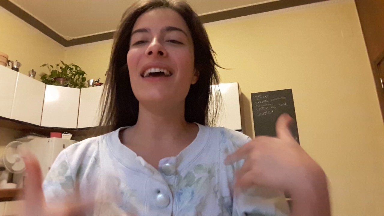 5 minutes pajama laughter - Morning Laughter Yoga routine