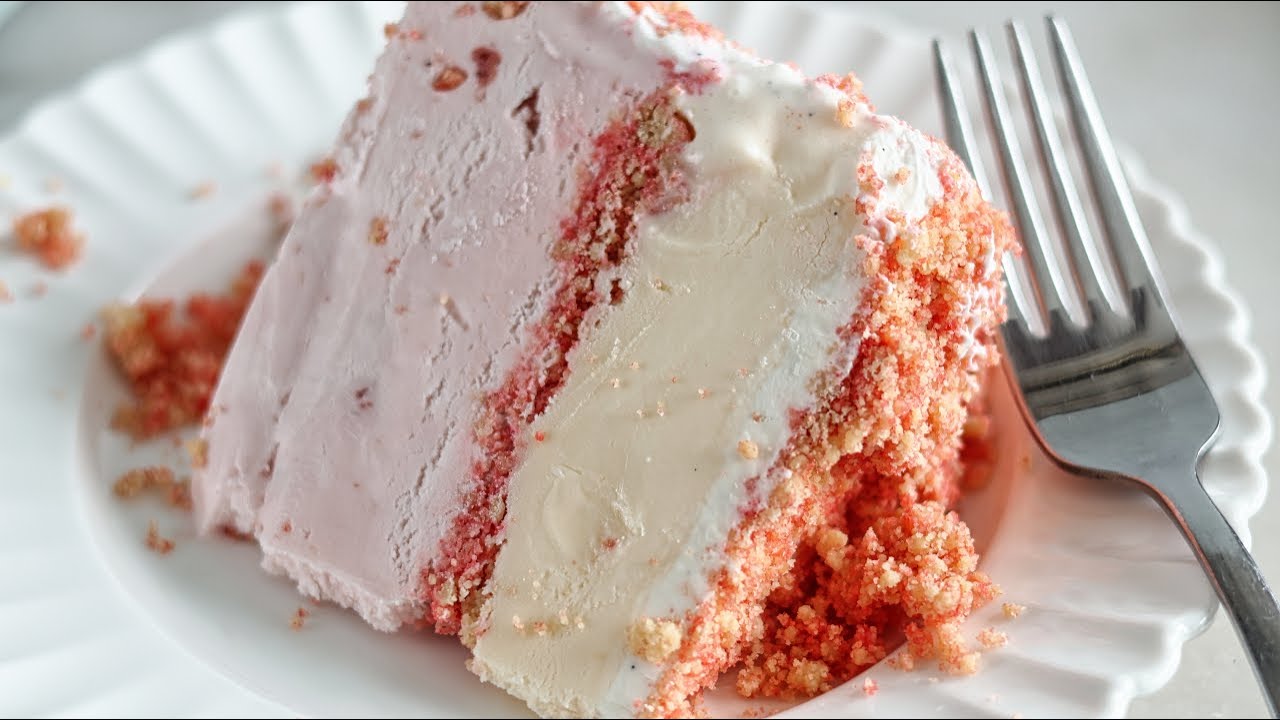 Tempting Taste Buds with Homemade Strawberry Crunch Ice Cream Cake