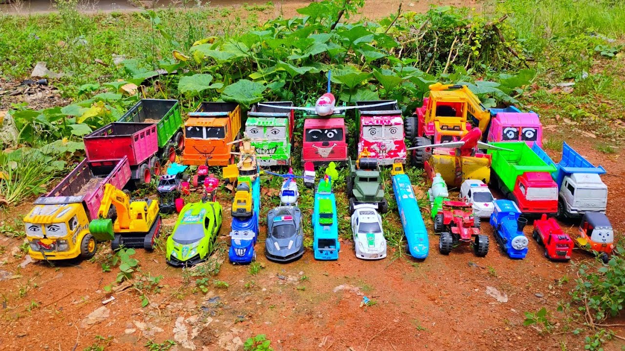 Mencari harta Karun mobil mobilan truk oleng truk tronton truk molen excavator kereta Thomas loader 
