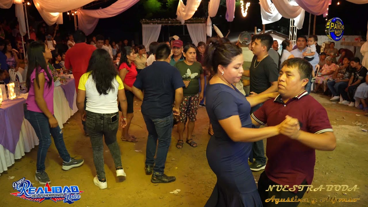 Grupo Realidad de Los Hnos. Ruiz  en vivo Molinos de Viento y regreso de mi tierra desde Zapotal