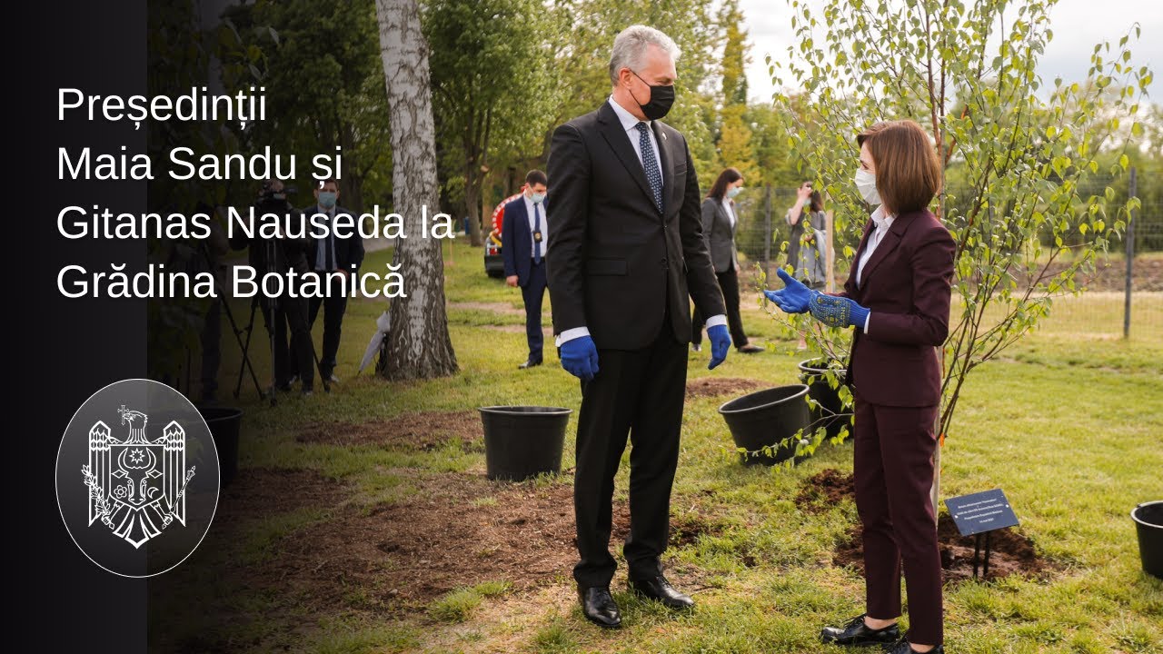Președinții Maia Sandu și Gitanas Nauseda la Grădina Botanică