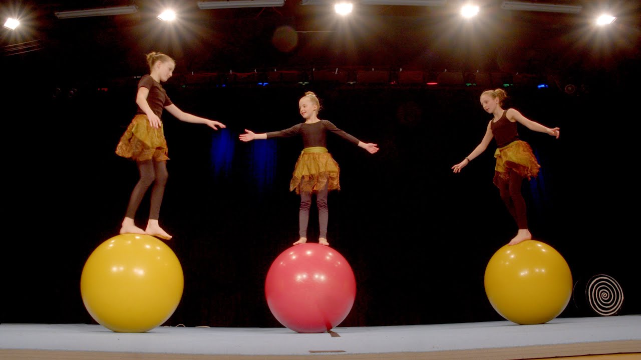 Circus Academy Gossau zeigt ein Show am Akro am Säntis 2024