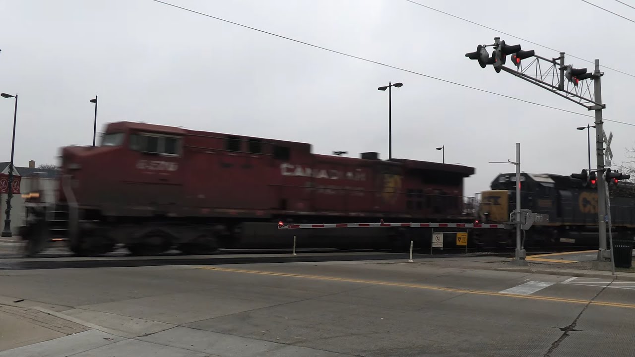 Canadian Pacific Train 281 - Northbrook