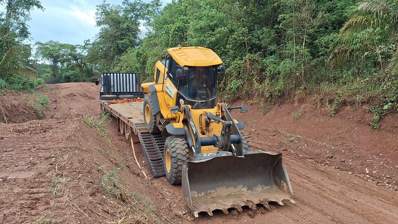 CAMINHÃO PRANCHA NÃO SUBIU  A SERRA MOLHADA, 