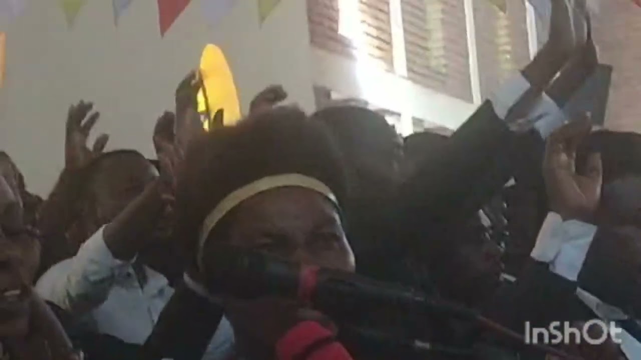 Chorale christi angeli iririmbye ndarata umwami rudasumbwa mumisa imushaka 