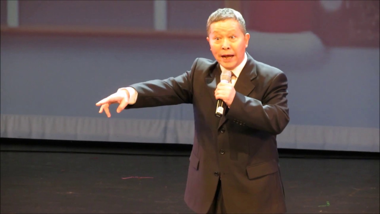 著名花脸杨燕毅2020多伦多演唱《包龙图打坐在开封府》，精彩！