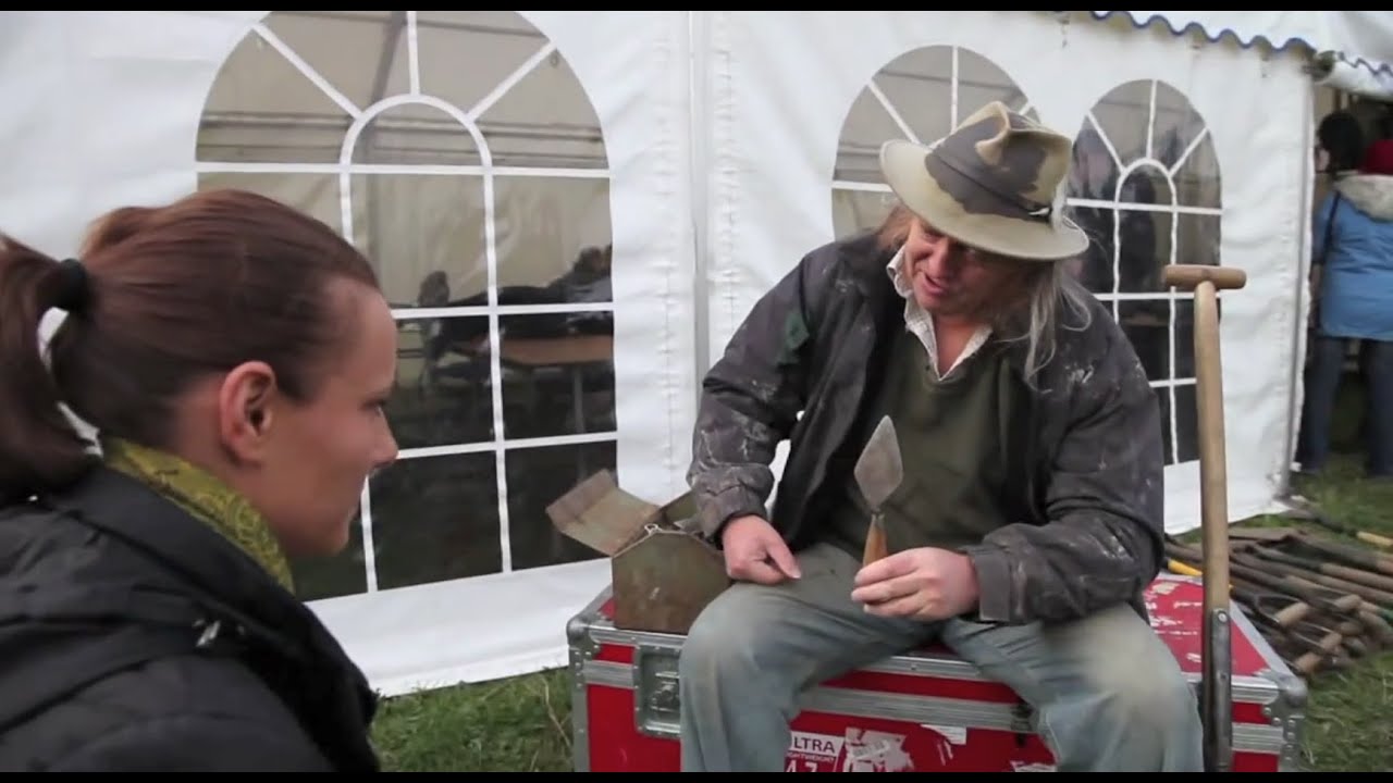 Phil Harding's Tool Box and Spade | Time Team Exclusive
