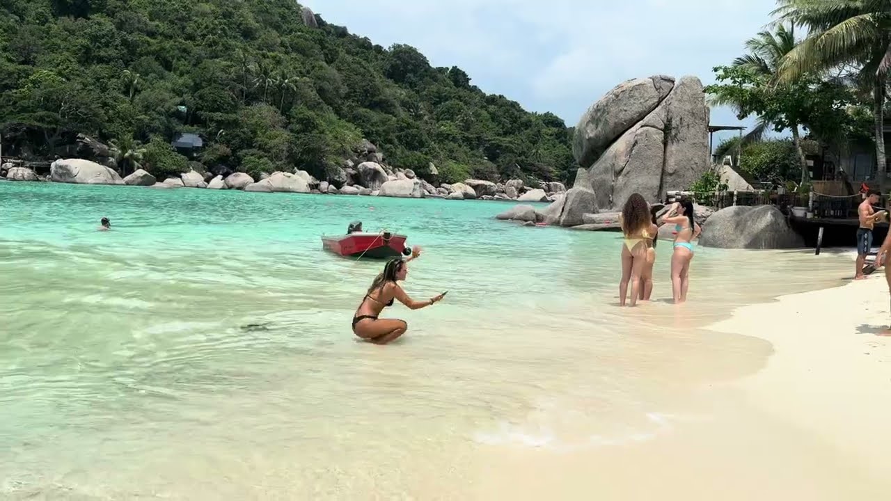 Nang Yuan Island Is Colorful And Unique In Thailand 