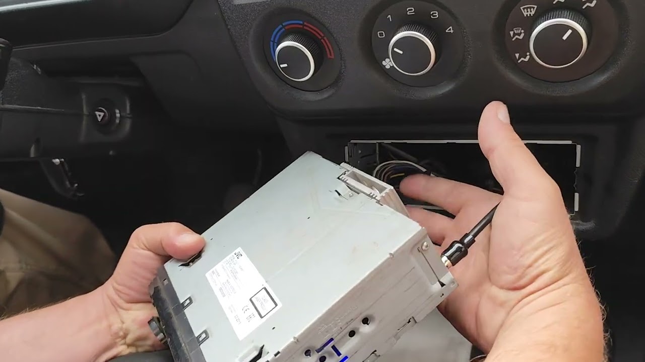 Не работало радио на ниве Legend