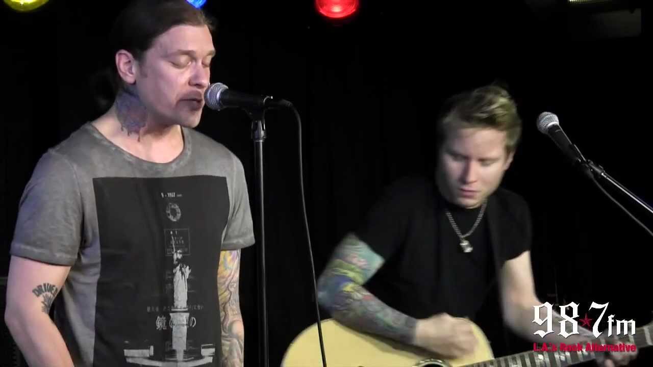 Shinedown Performs 