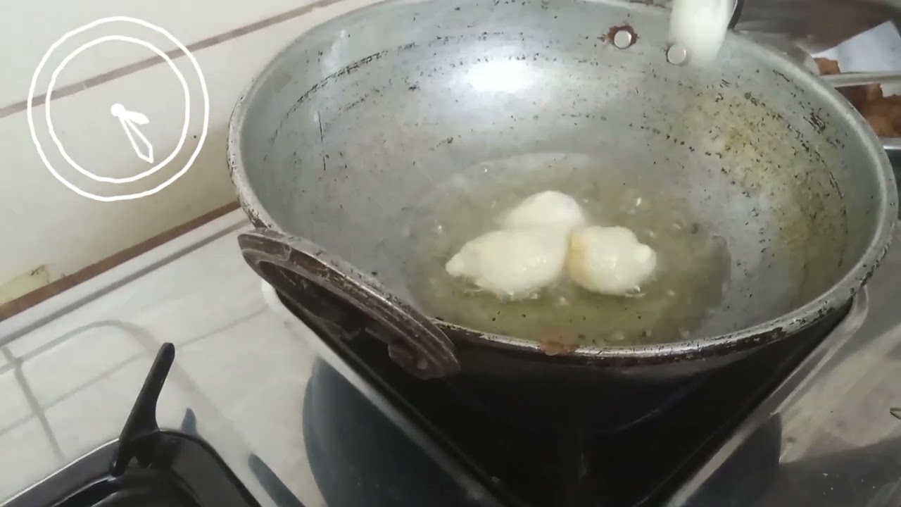 How To Make UAE'S Traditional Dessert : Luqaimat