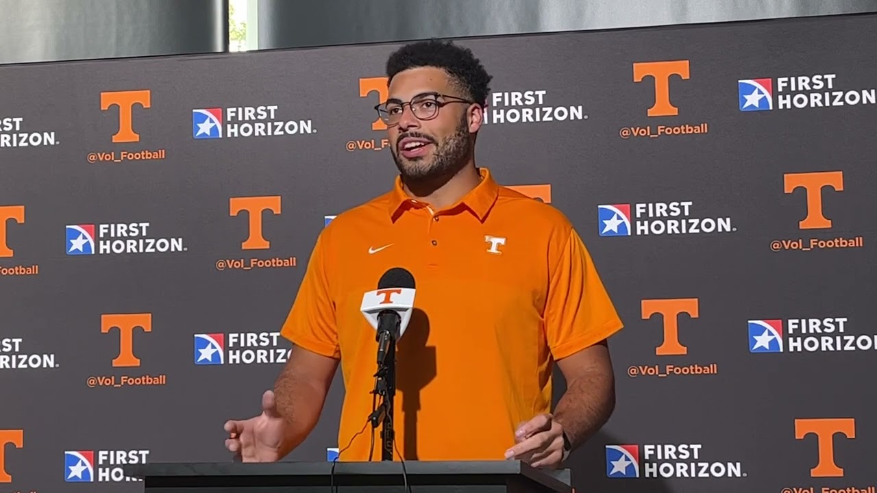 Tennessee TE Jacob Warren Talks Players Conversation, SEC East Goals