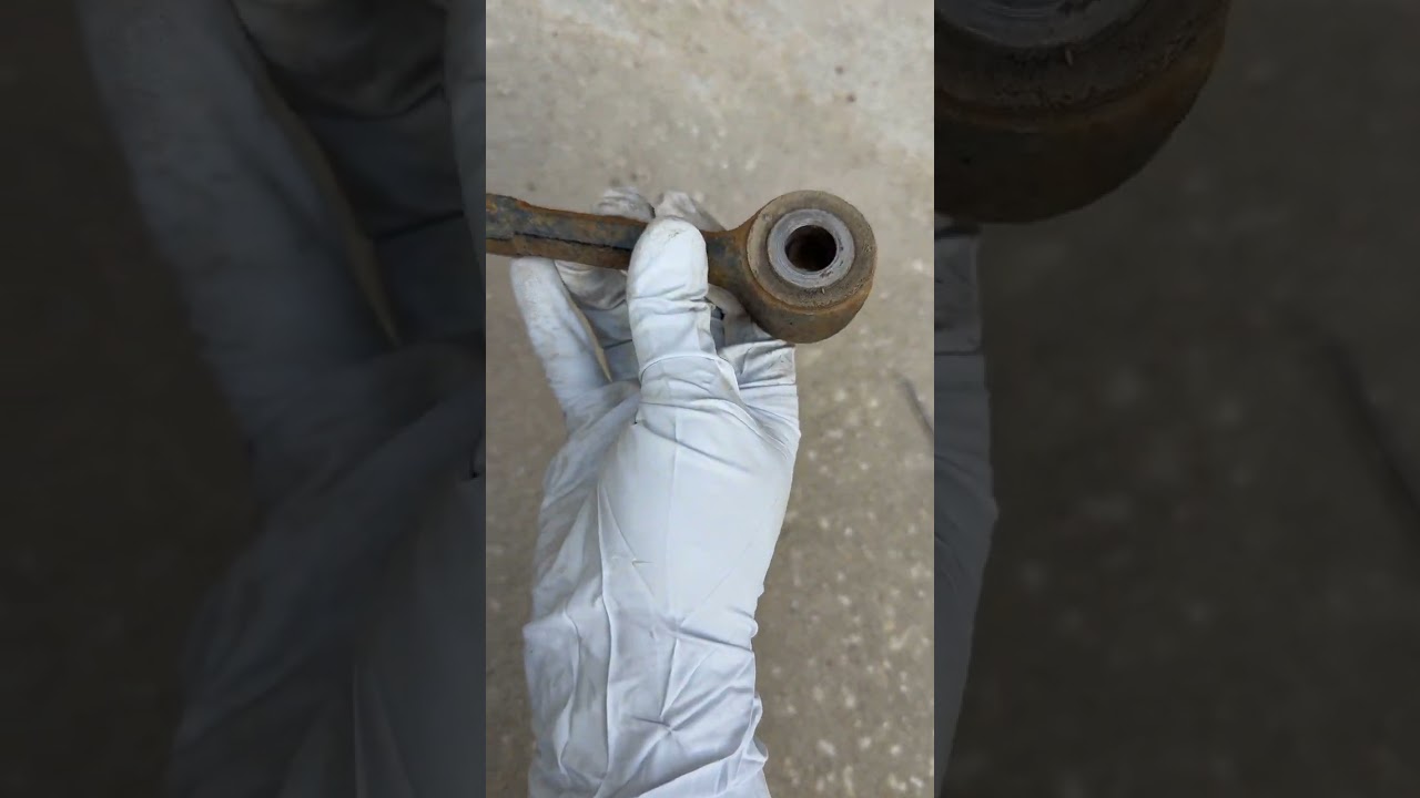 Daihatsu HiJet S110P drag link and center support bushing replacement - fix that clunking steering! 